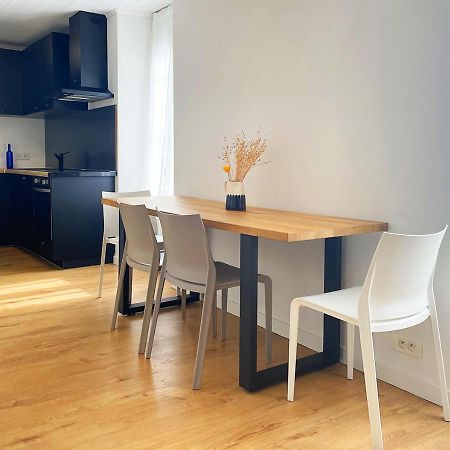 Charmant Appartement Renove Au Coeur De Concarneau Buitenkant foto