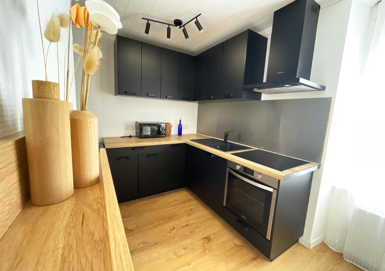 Charmant Appartement Renove Au Coeur De Concarneau Buitenkant foto